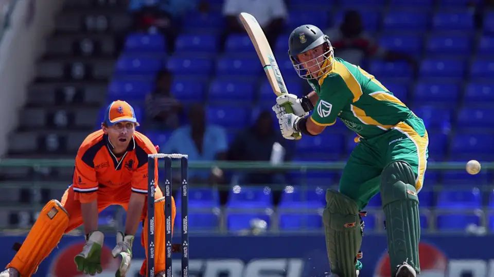 Batsmen Hit 6 Sixes in an Over in Cricket