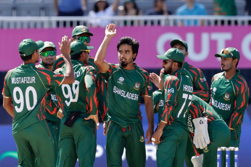 Most Extras Given by a Team in World Cup ODI