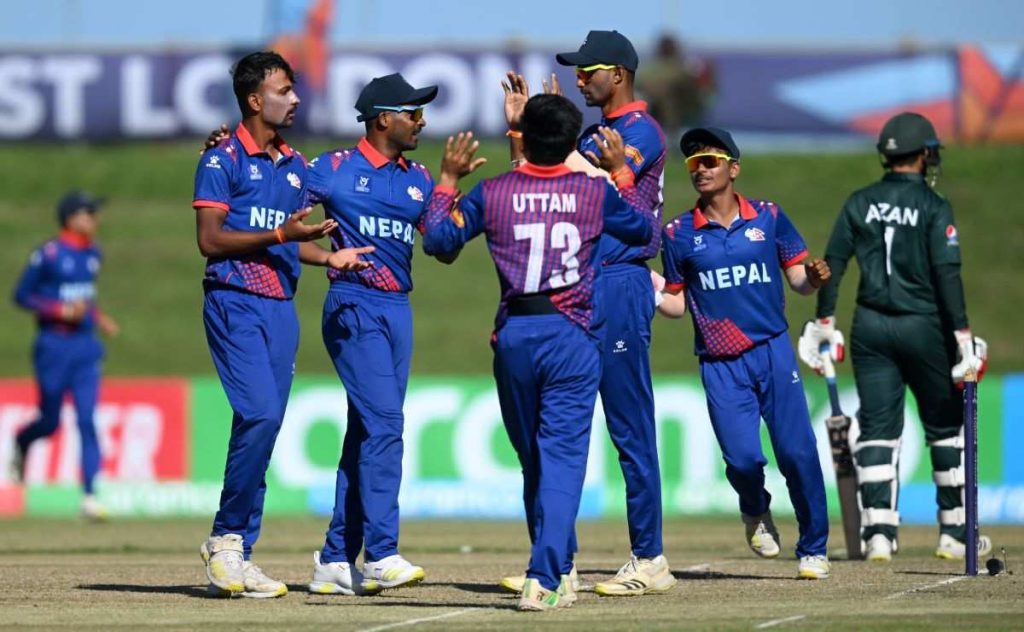 Top 10 Best Bowling Strike Rates in a Single ODI Innings